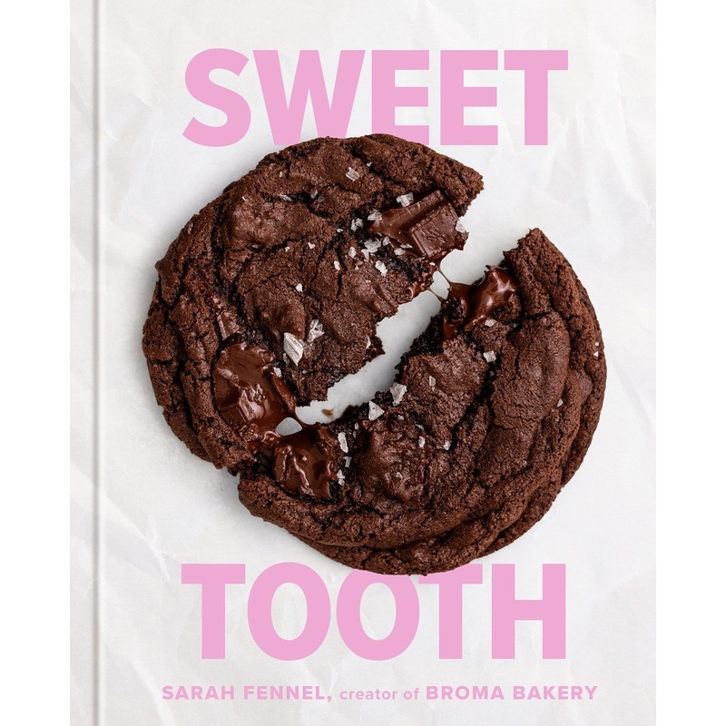 Sweet Tooth : 100 Desserts to Save Room For